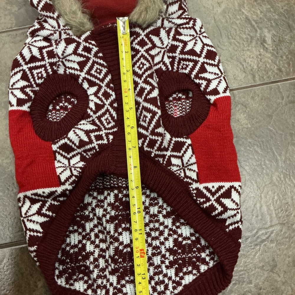 💰Make an offer, bundle and save💰 Red, White burgundy Reindeer Dog Sweater - Picture 6 of 8